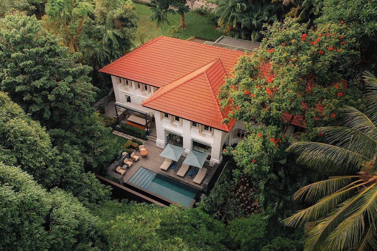 Rumah (Colonial Manor) | Eksterior