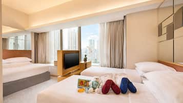 Premium bedding, minibar, in-room safe, iron/ironing board