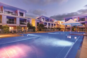 Pool - Oaks Broome Hotel (Broome)