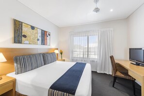 Room - Oaks Broome Hotel (Broome)