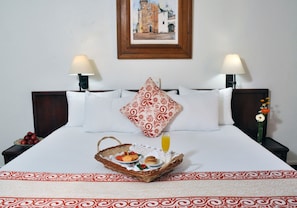 Desk, iron/ironing board, free WiFi