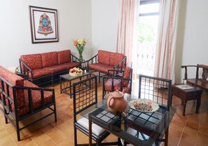 Desk, iron/ironing board, free WiFi