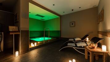 Bain à remous intérieur