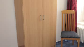 Enkeltværelse (Shared Toilet) | Værelsesfacilitet