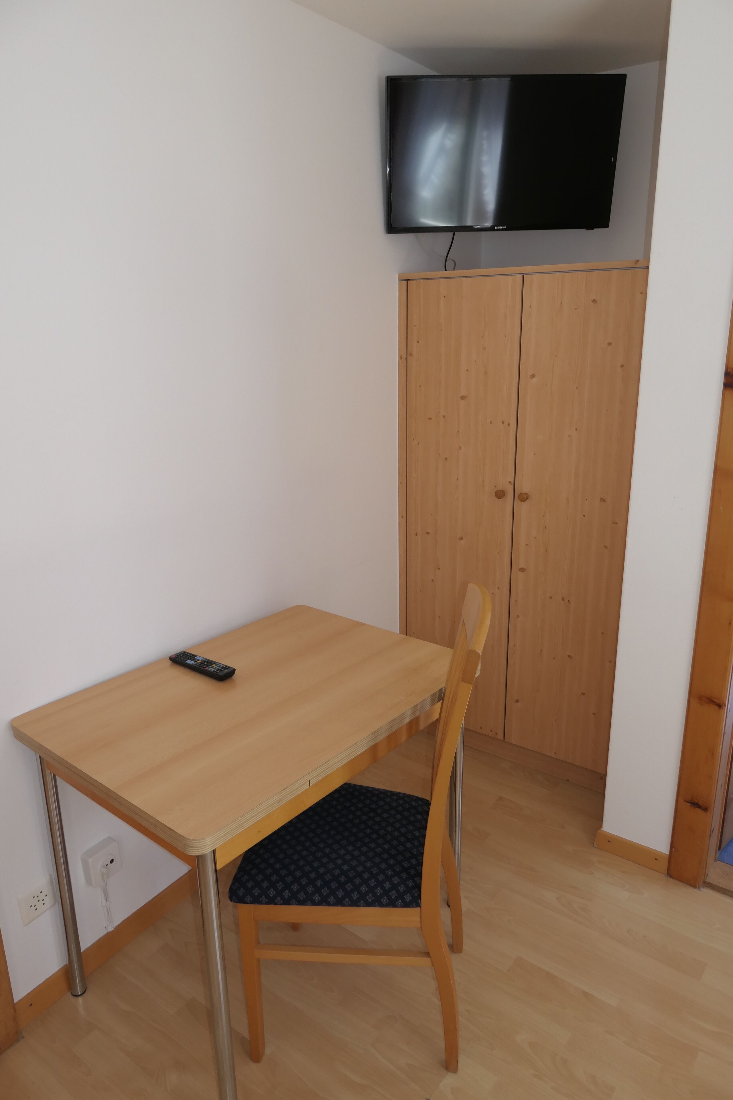 Chambre Double (Shared Toilet) | Équipements de la chambre