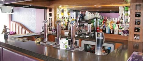 Bar (en la propiedad)