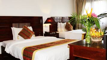 Premium bedding, minibar, in-room safe, desk