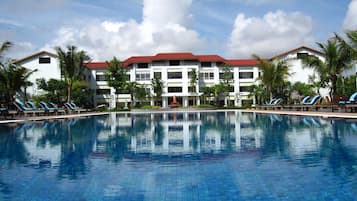 2 outdoor pools, pool umbrellas, sun loungers