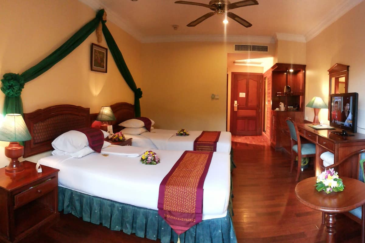 Minibar, in-room safe, iron/ironing board, rollaway beds