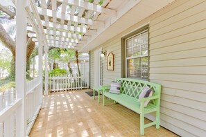 Terrace/patio - Pirate's Pointe Resort (Ruskin)