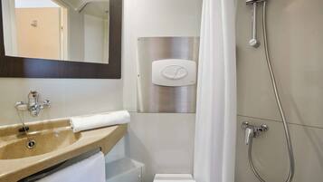 Shower, eco-friendly toiletries, towels