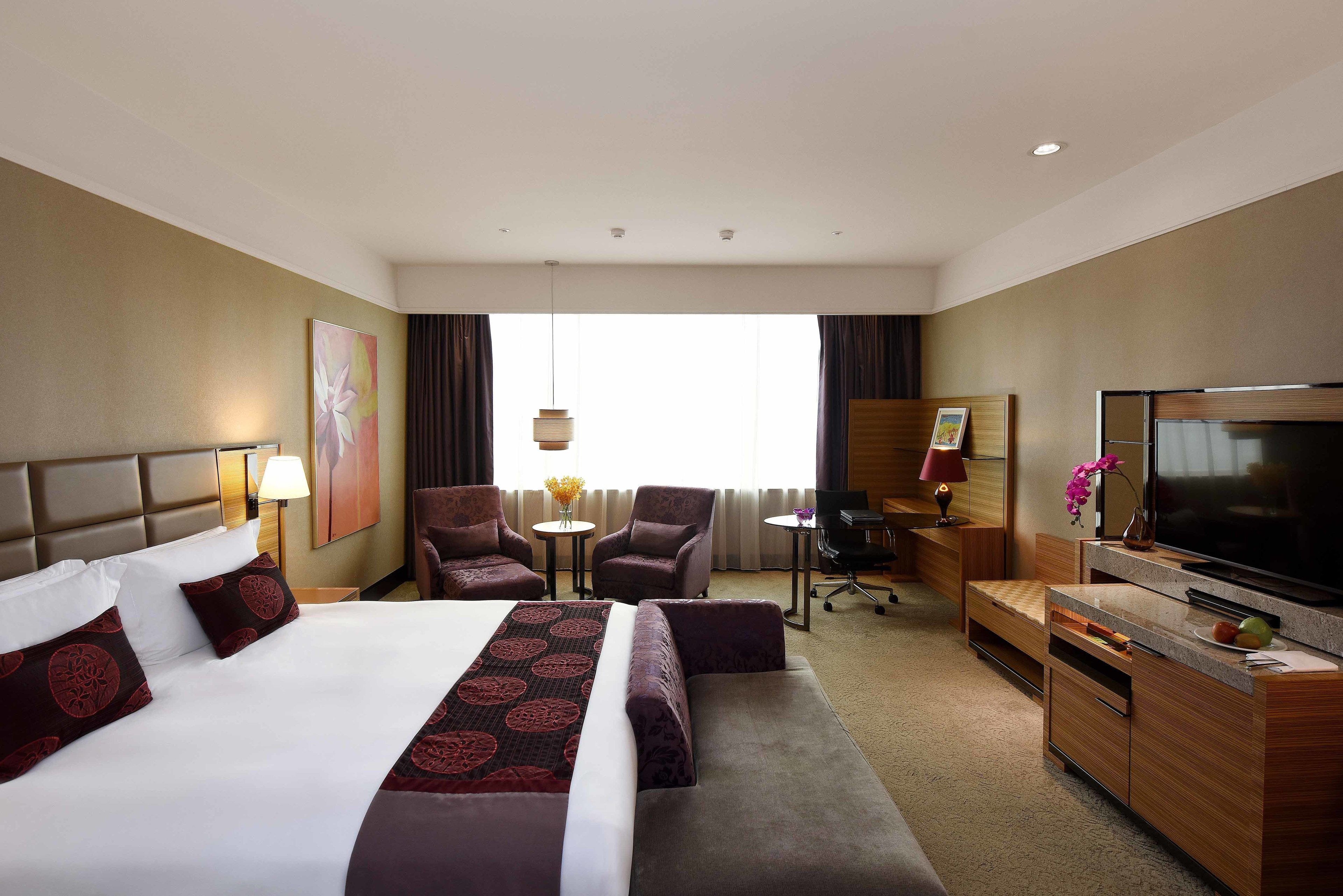 executive twin room | 1 bedroom, premium bedding, in-room safe, desk