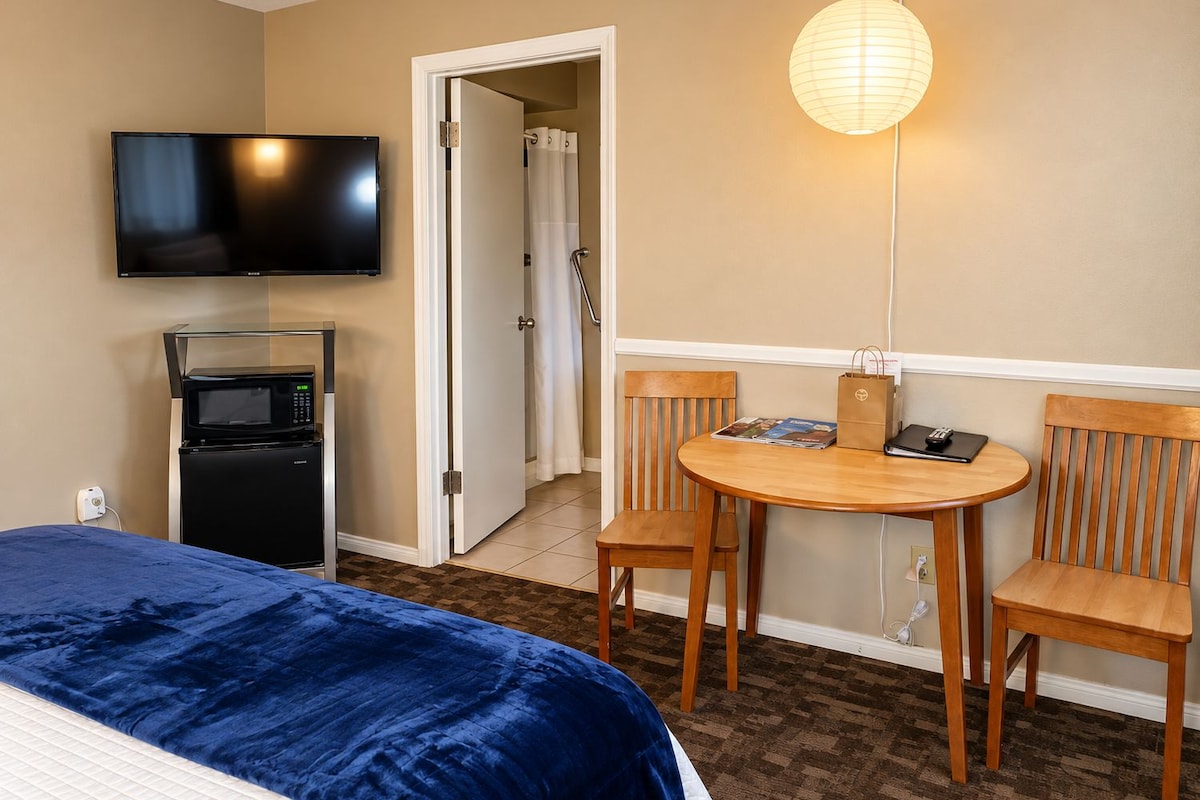 Laptop workspace, blackout drapes, WiFi (free), individually furnished