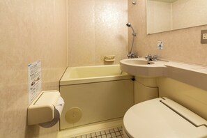 Duschwanne, Regendusche, kostenlose Toilettenartikel, Haartrockner