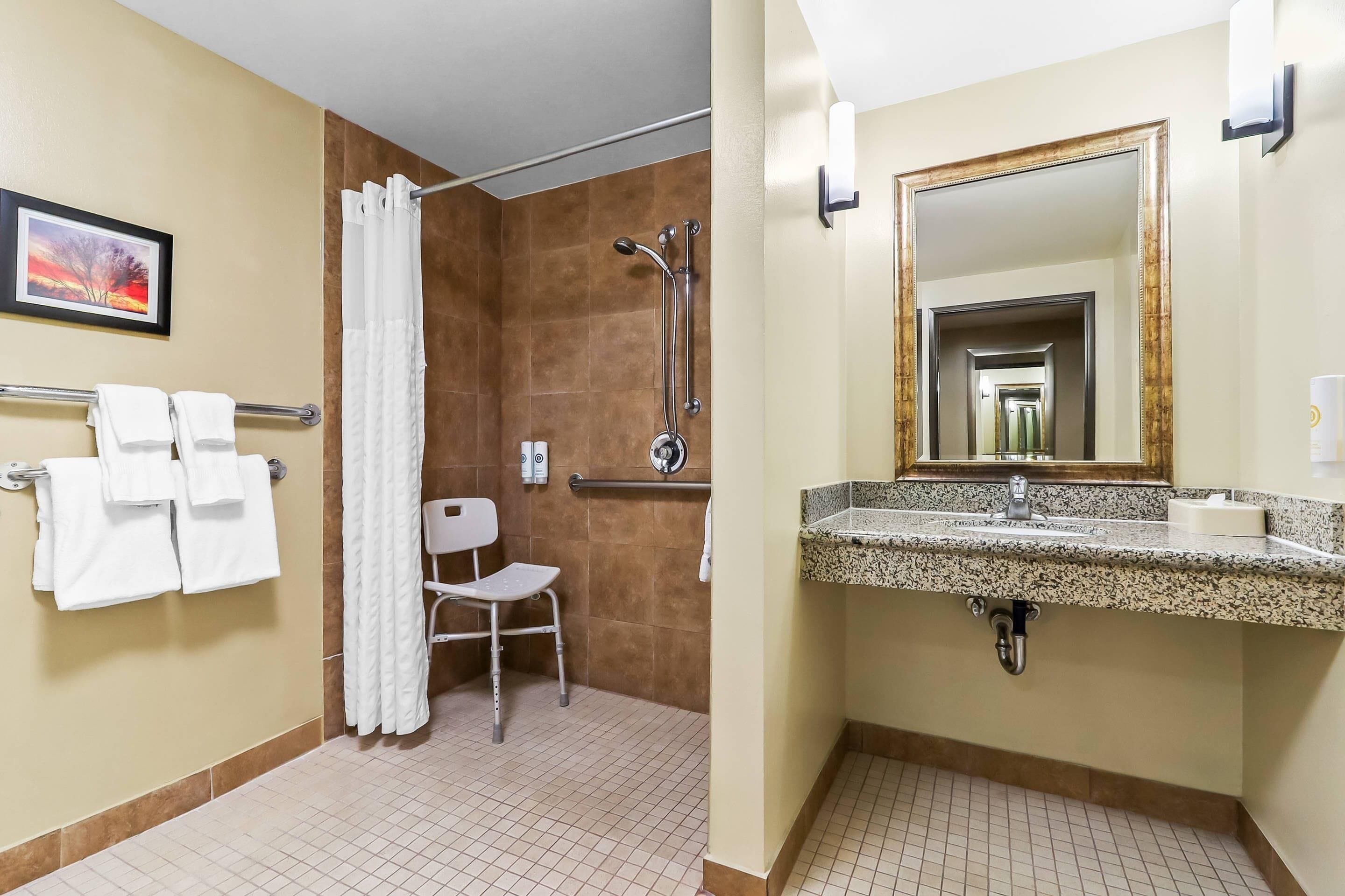 Photo - Comfort Suites El Paso West
