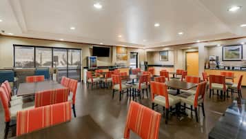 Free daily on-the-go breakfast