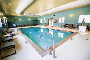 Indoor pool - Holiday Inn Express Hotel & Suites, a Baton Rouge-Port Allen by IHG (Port Allen)