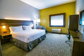 Standard Room, 1 King Bed, Accessible (Communication, Accessible Tub) | In-room safe, desk, iron/ironing board, free cribs/infant beds - Holiday Inn Express Hotel & Suites, a Baton Rouge-Port Allen by IHG (Port Allen)