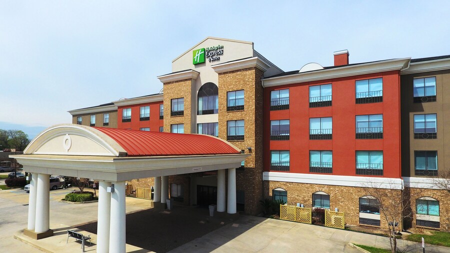 Holiday Inn Express Hotel & Suites, a Baton Rouge-Port Allen by IHG