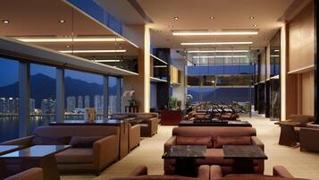 2 bars/lounges, poolside bar