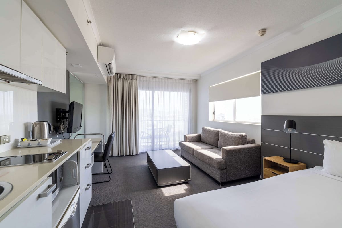 Desk, iron/ironing board, cots/infant beds, free WiFi