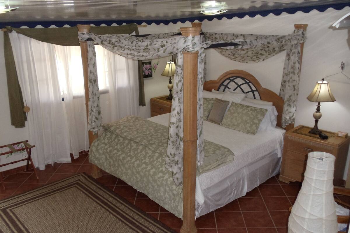 Egyptian cotton sheets, premium bedding, down comforters
