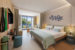 Room for 2+2 | Safe på rommet, skrivebord, barnesenger og wi-fi (inkludert)