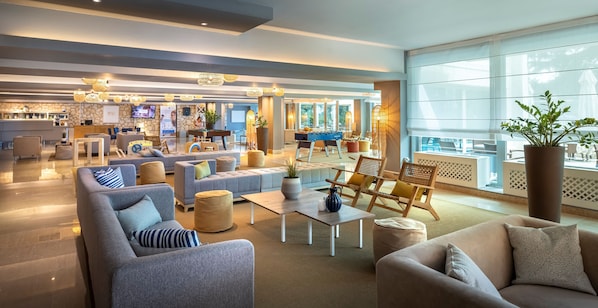 2 bars/lounges - Sunny Poreč by Valamar (Porec)
