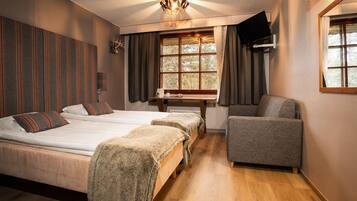 Standard Twin Room | 1 bedroom, free WiFi, bed sheets
