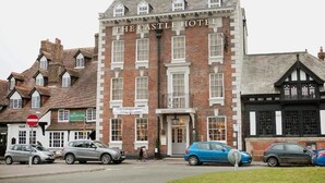 Exterior - Castle Hotel (Ruthin)