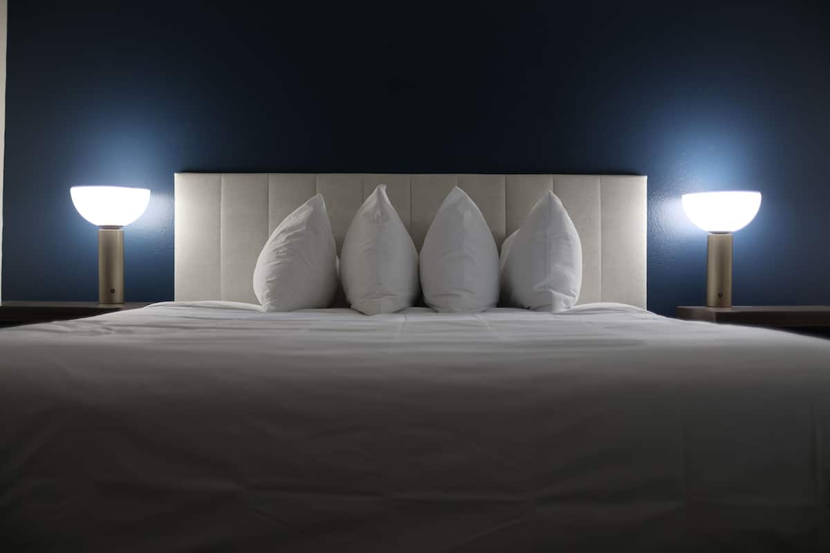Egyptian cotton sheets, premium bedding, down comforters, desk