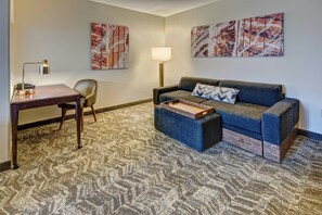 1 室のベッドルーム、高級寝具、デスク、遮光カーテン