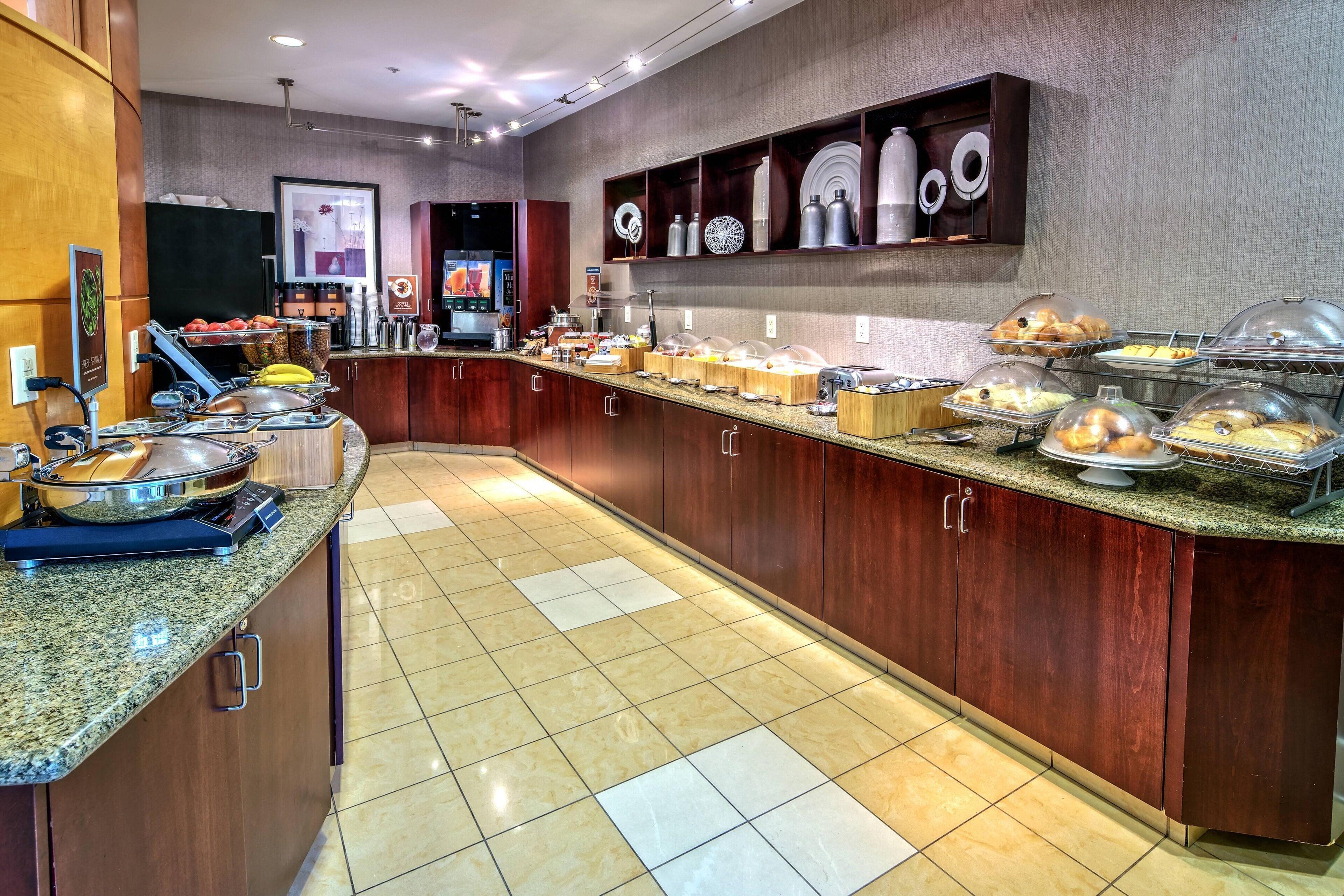free daily continental breakfast