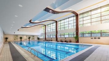 Indoor pool, sun loungers, lifeguards on site