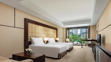 Superior Twin Room | Premium bedding, minibar, in-room safe, desk