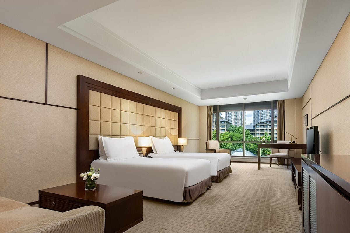 superior twin room  | premium bedding, minibar, in-room safe, desk