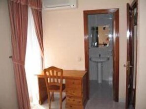 Double Room Single Use | Room amenity