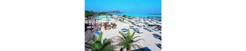 Private beach nearby, white sand, free beach shuttle, beach volleyball