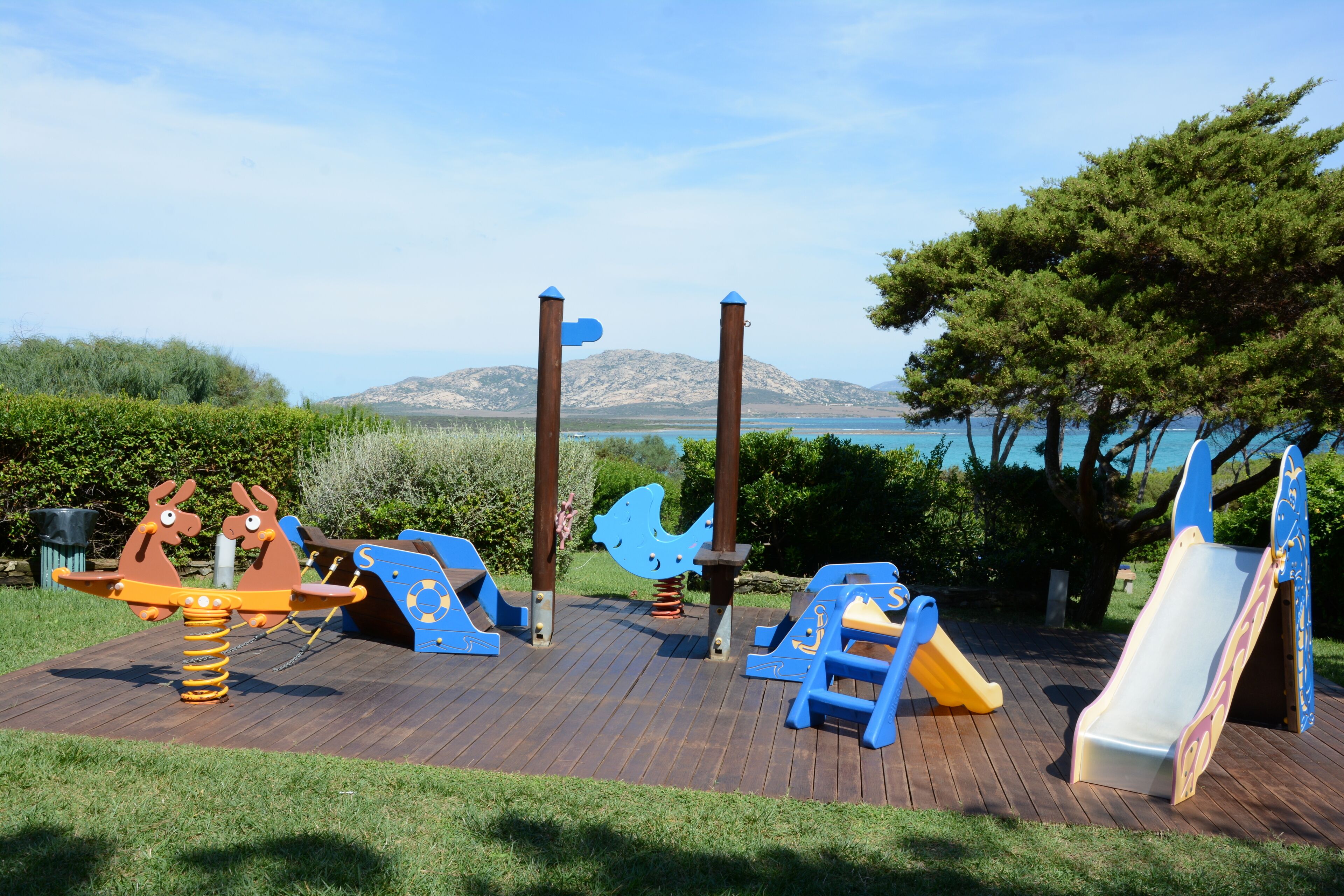 Children’s play area – outdoor
