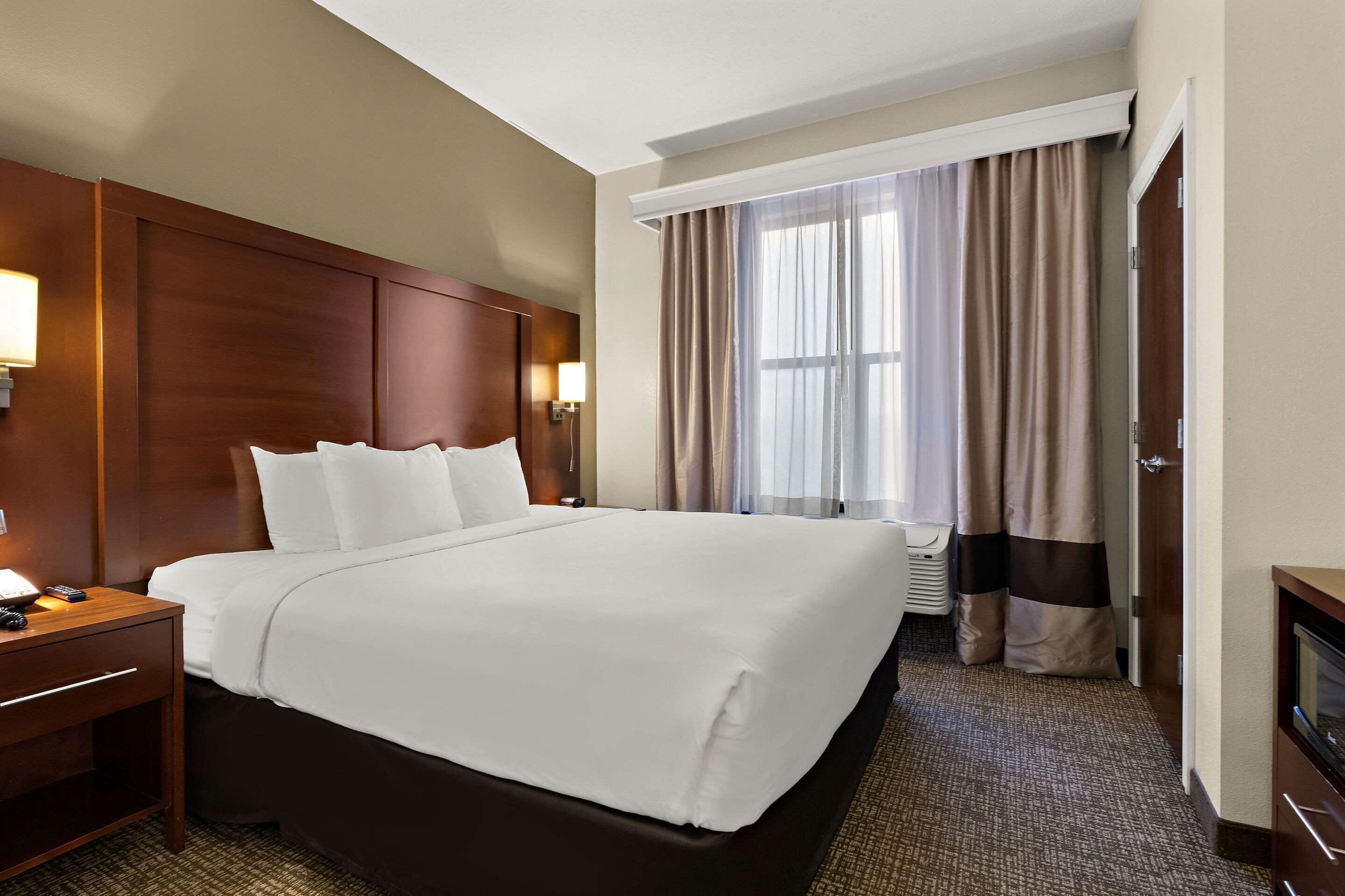 Photo - Comfort Suites Nashville near Percy Priest Lake