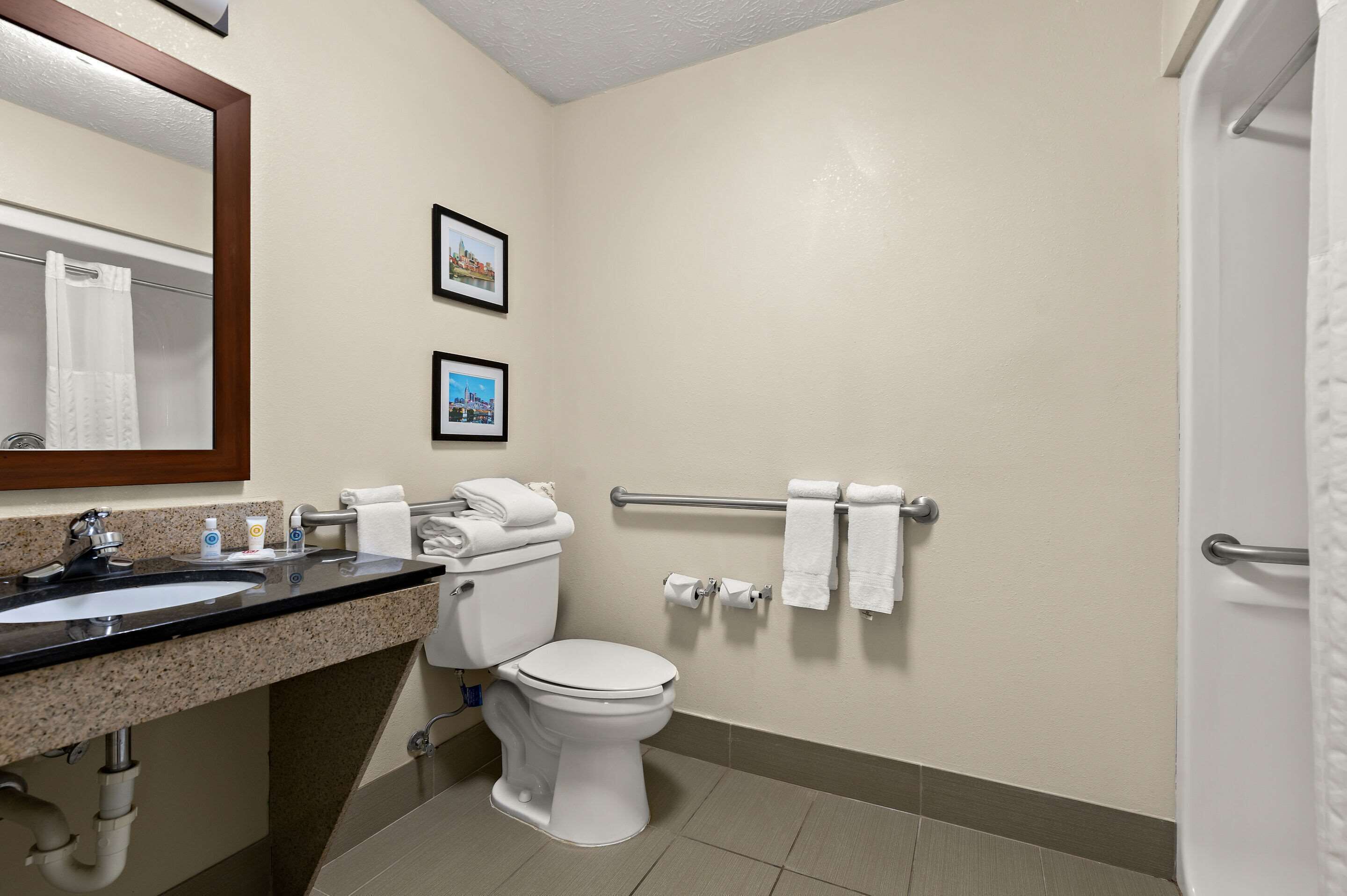 Photo - Comfort Suites Nashville near Percy Priest Lake