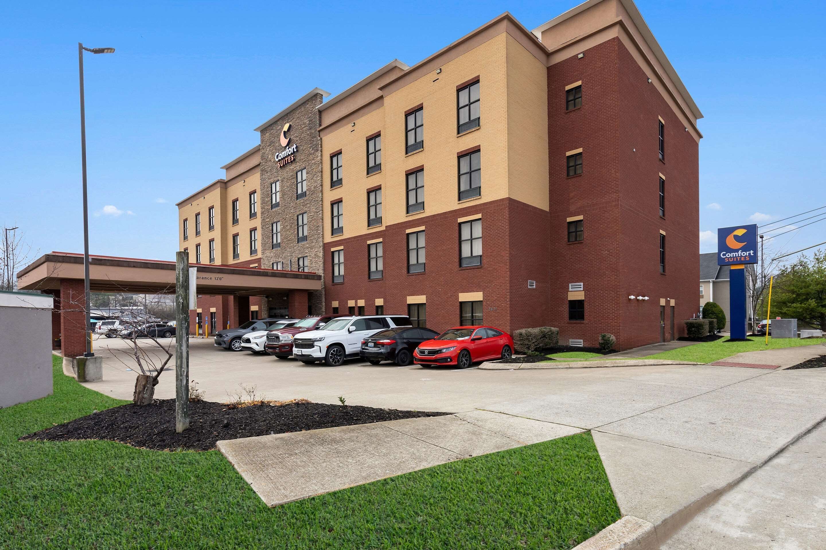 Photo - Comfort Suites Nashville near Percy Priest Lake