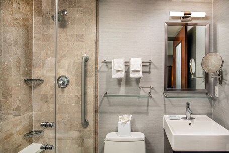 Fairfield Inn by Marriott New York Manhattan Times Square - Image 5