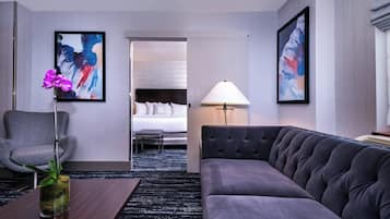 Suite, 1 King Bed