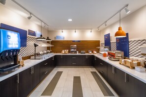 Café da manhã com buffet grátis