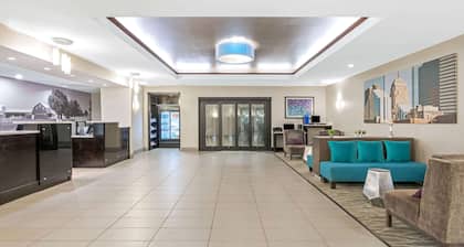 La Quinta Inn & Suites by Wyndham Oklahoma City -Yukon