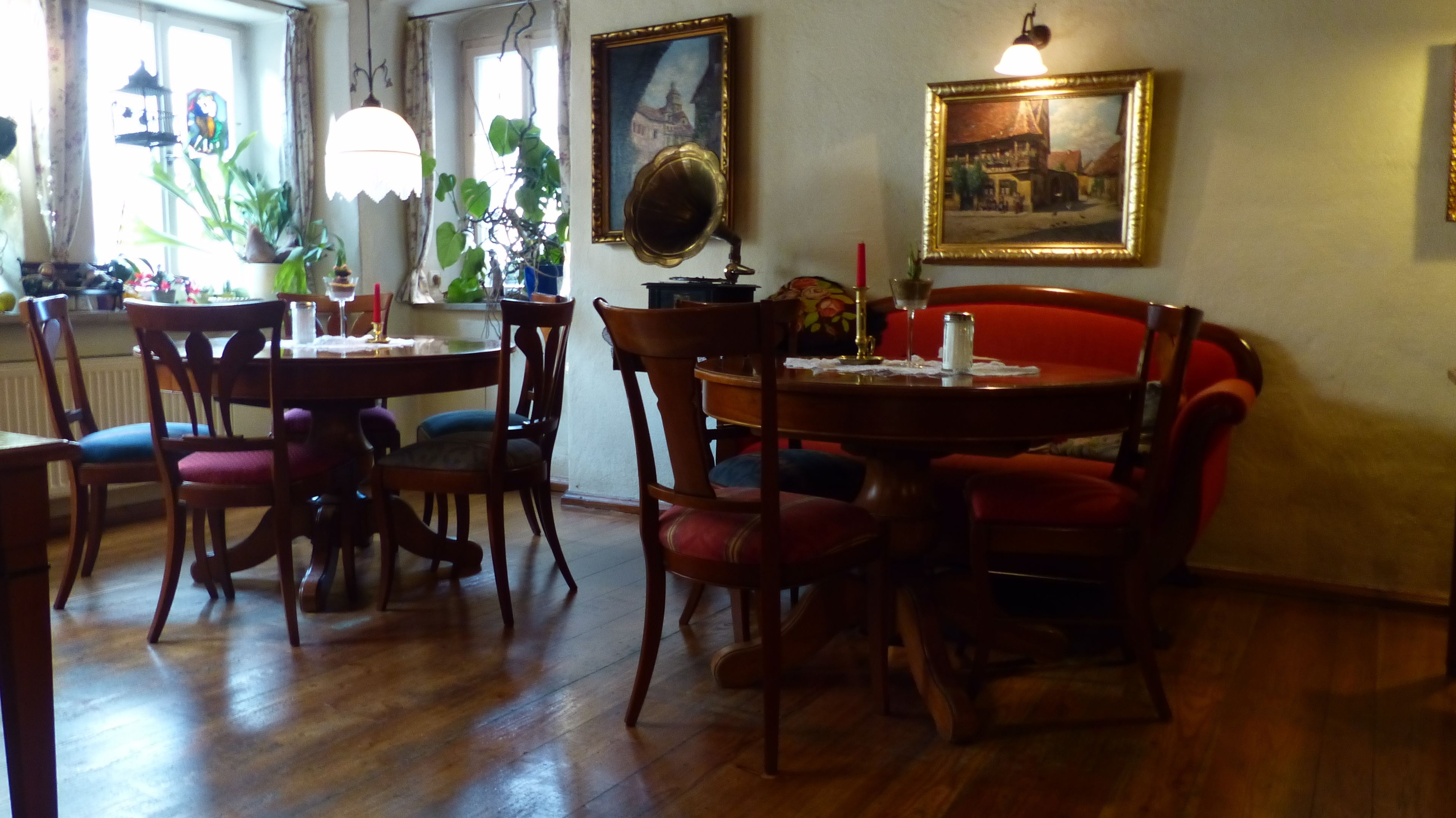 daily buffet breakfast (eur 10 per person)