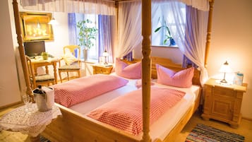 Chambre Double Supérieure, salle de bains privée