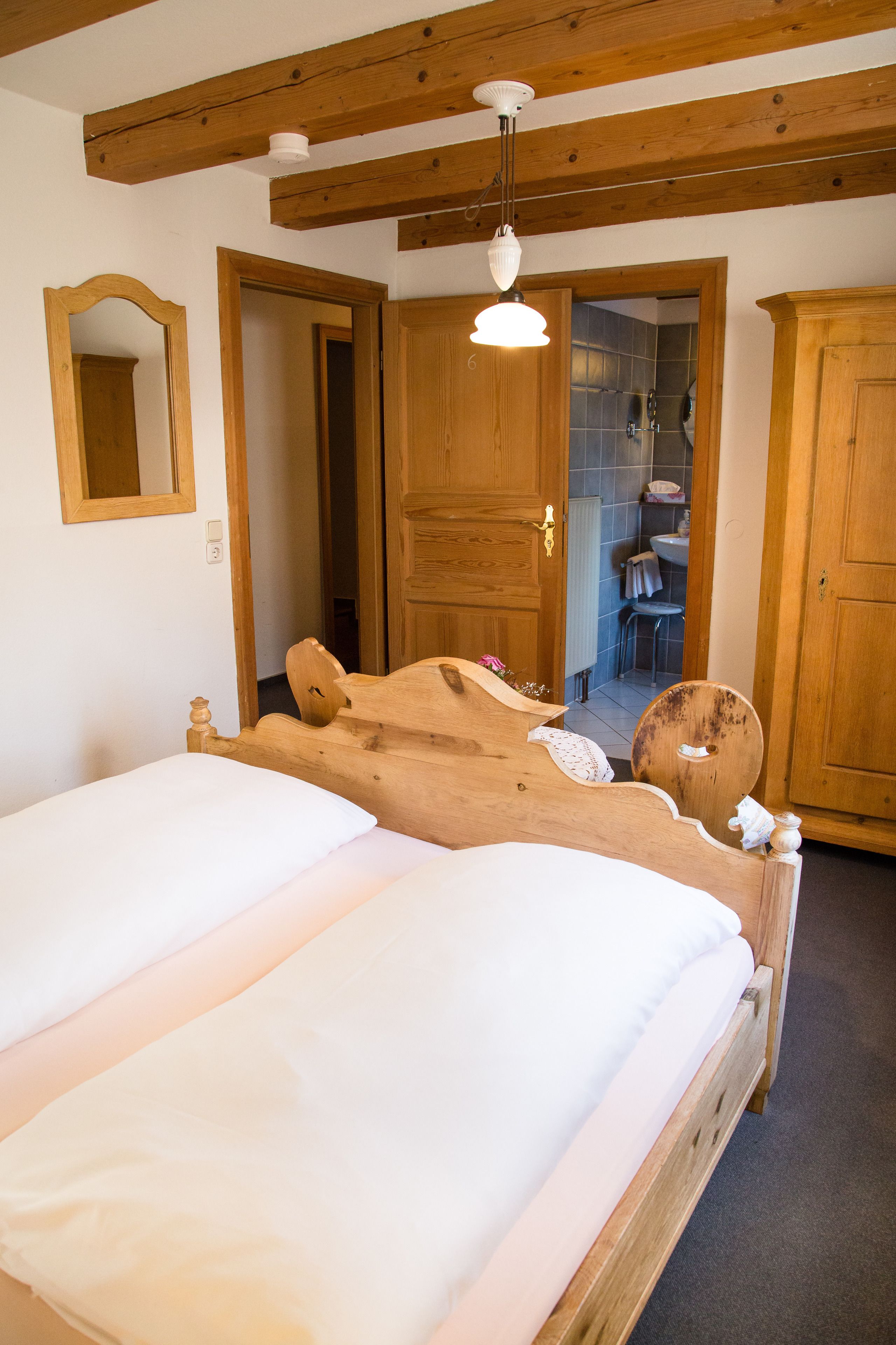 standard double room, private bathroom | 1 bedroom, premium bedding, down duvets, pillow-top beds