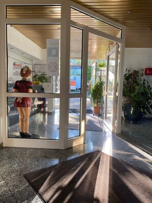 Interior entrance - Hotel Wasserburg (Munich)